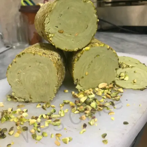 بوظة فستق مع فستق - كاسة صغيرة